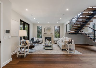 705 Walnut