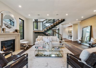 705 Walnut