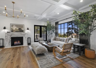 451 El Arroyo