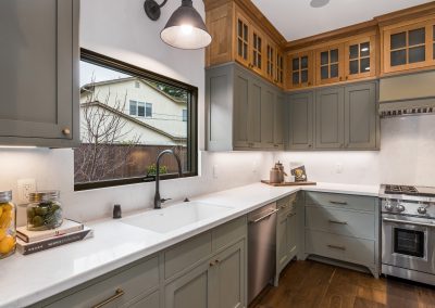 705 Walnut