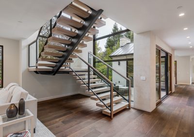 705 Walnut