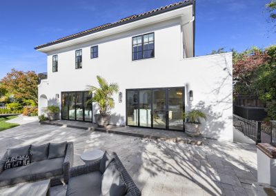 451 El Arroyo