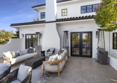 451 El Arroyo