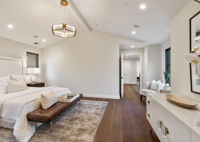705 Walnut