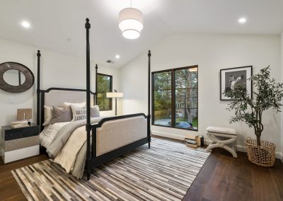 705 Walnut